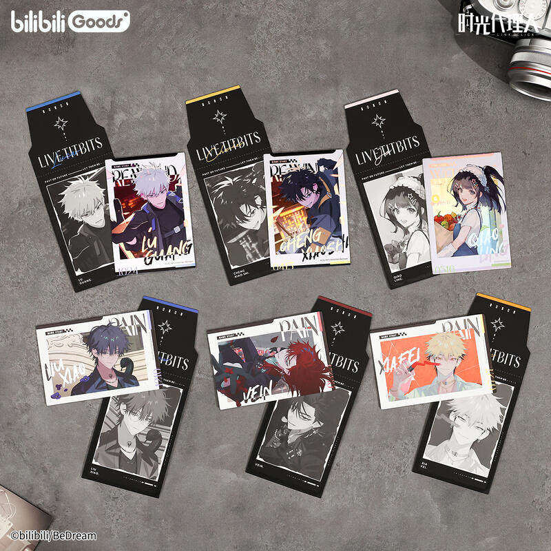 Link Click M.O.D Series Instant Photo Style Collectible Card Blind Pack