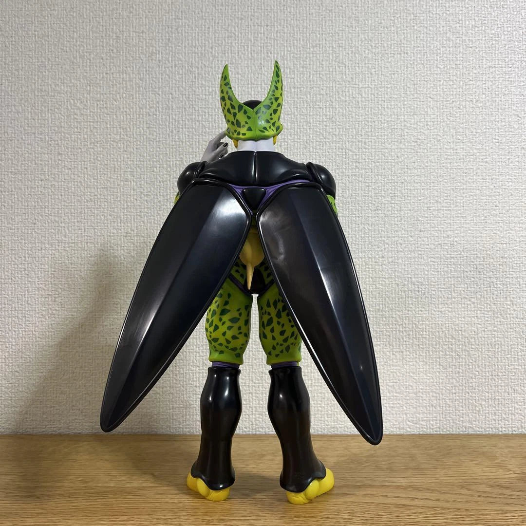 Bandai Ichiban Kuji Perfect Cell Figure Prize A Dragon Ball Duel to the Future US Ship