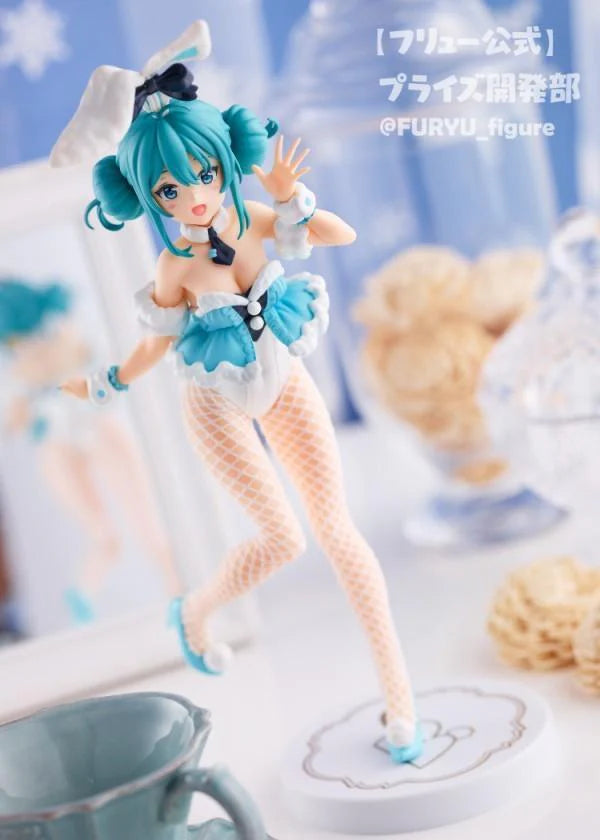 Hatsune Miku – White Bunny Pearl Color Ver. | FuRyu BiCute Bunnies Figure