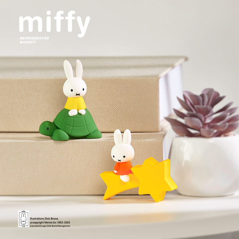 Miffy Refrigerator Magnet Blind Box Figure (6 Designs + Secret)