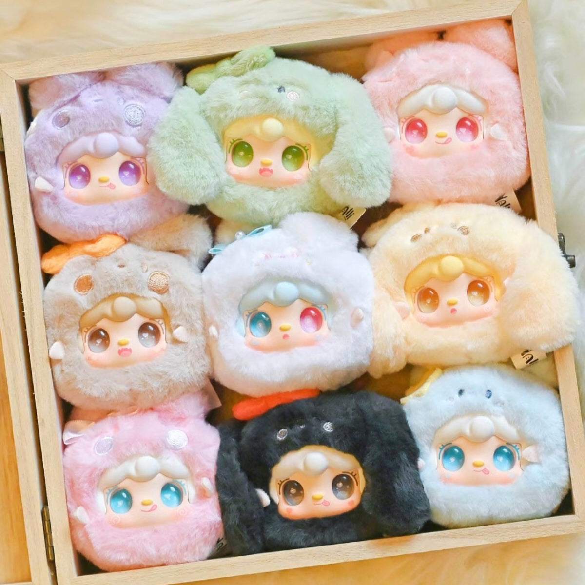 2個　激レア　オイル目オーロラ目yooki Cutely rabbit うさぎ Yooki × Yallii “Cutely Rabbit” Plush Blind Box Mini Bunny US