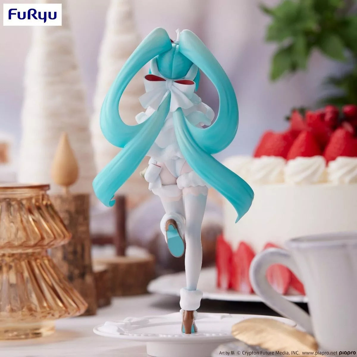 FuRyu Hatsune Miku Sweet Sweets Series – Noel Ver. Figure