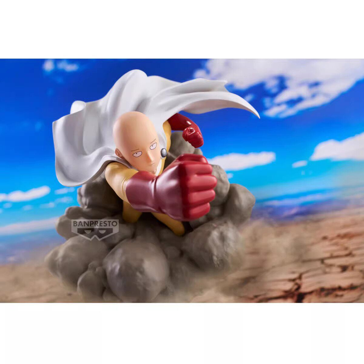 Banpresto One Punch Man Saitama Flying Punch Figure