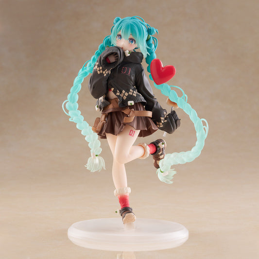 Taito Hatsune Miku Fashion Figure Outdoor Ver. 7-Inch Statue