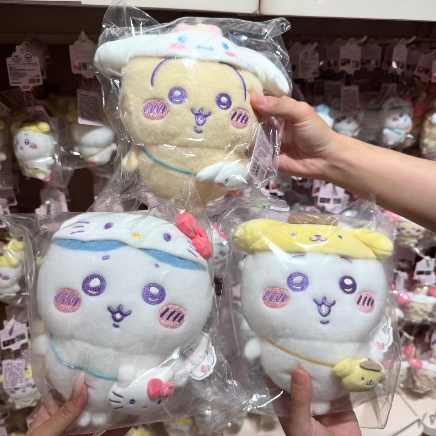 MINISO Chiikawa × Sanrio Characters Plush Crossbody Bag