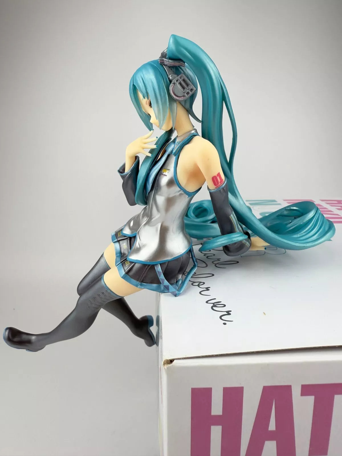 Hatsune Miku - Noodle Stopper Figure - Pearl Color Ver. | FuRyu Official Licensed Collectible