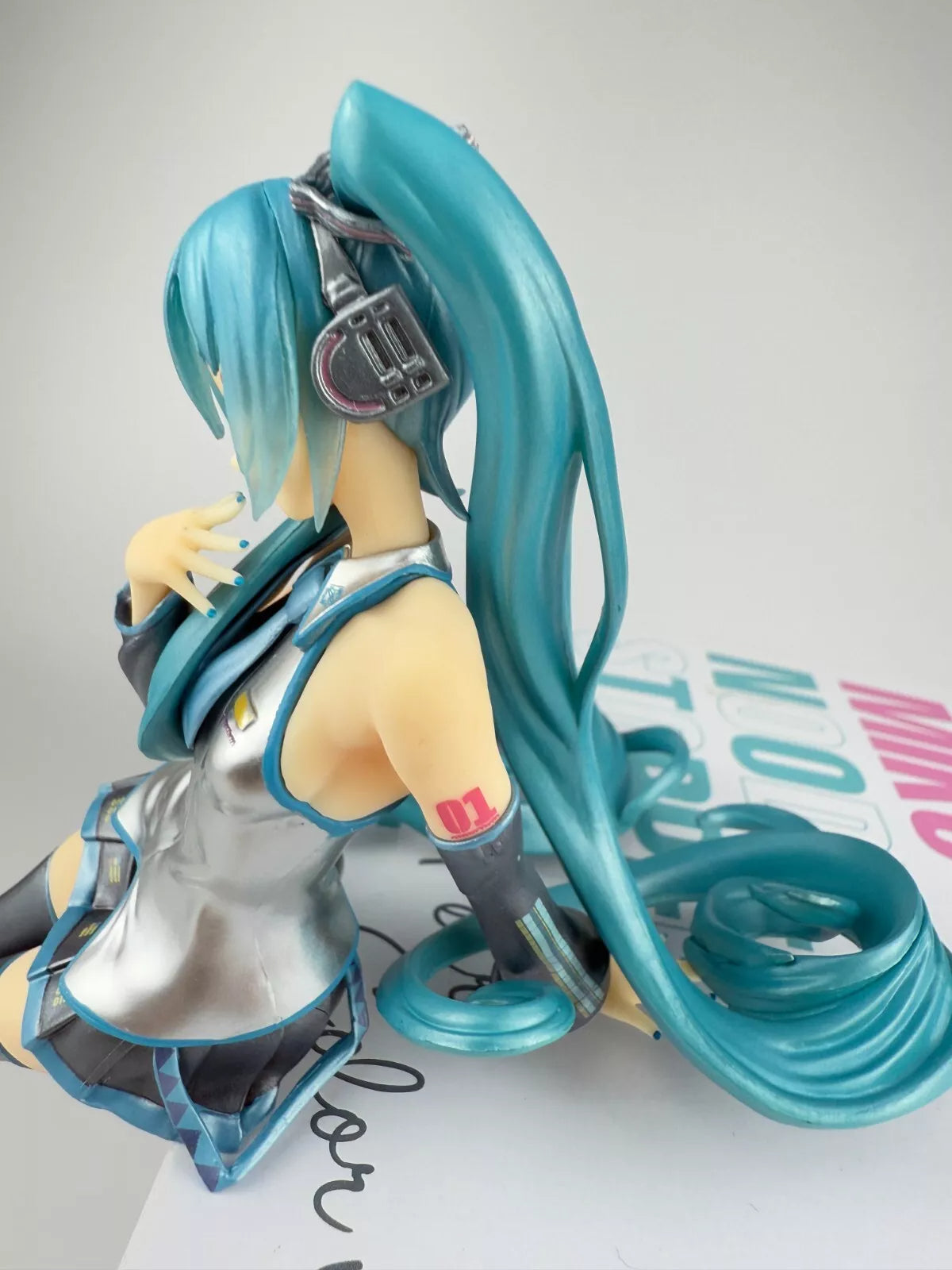 Hatsune Miku - Noodle Stopper Figure - Pearl Color Ver. | FuRyu Official Licensed Collectible