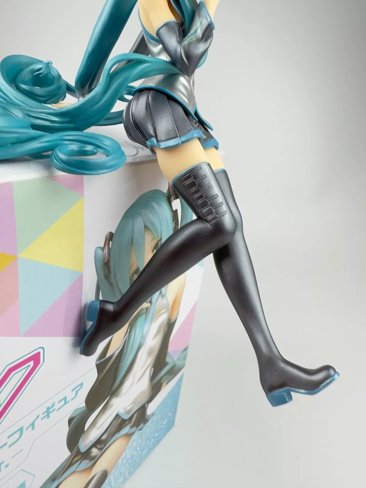 Hatsune Miku - Noodle Stopper Figure - Pearl Color Ver. | FuRyu Official Licensed Collectible