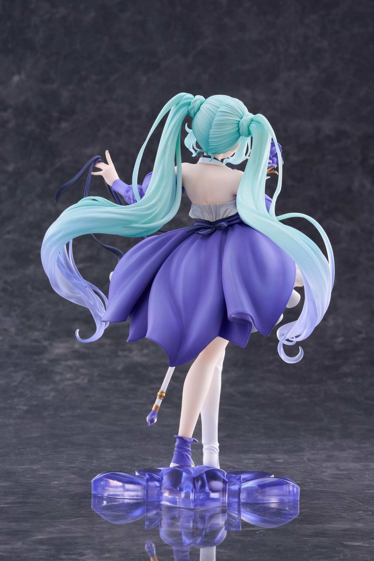 Taito Hatsune Miku AMP+ Figure - Birthday 2024 Flower Ver.