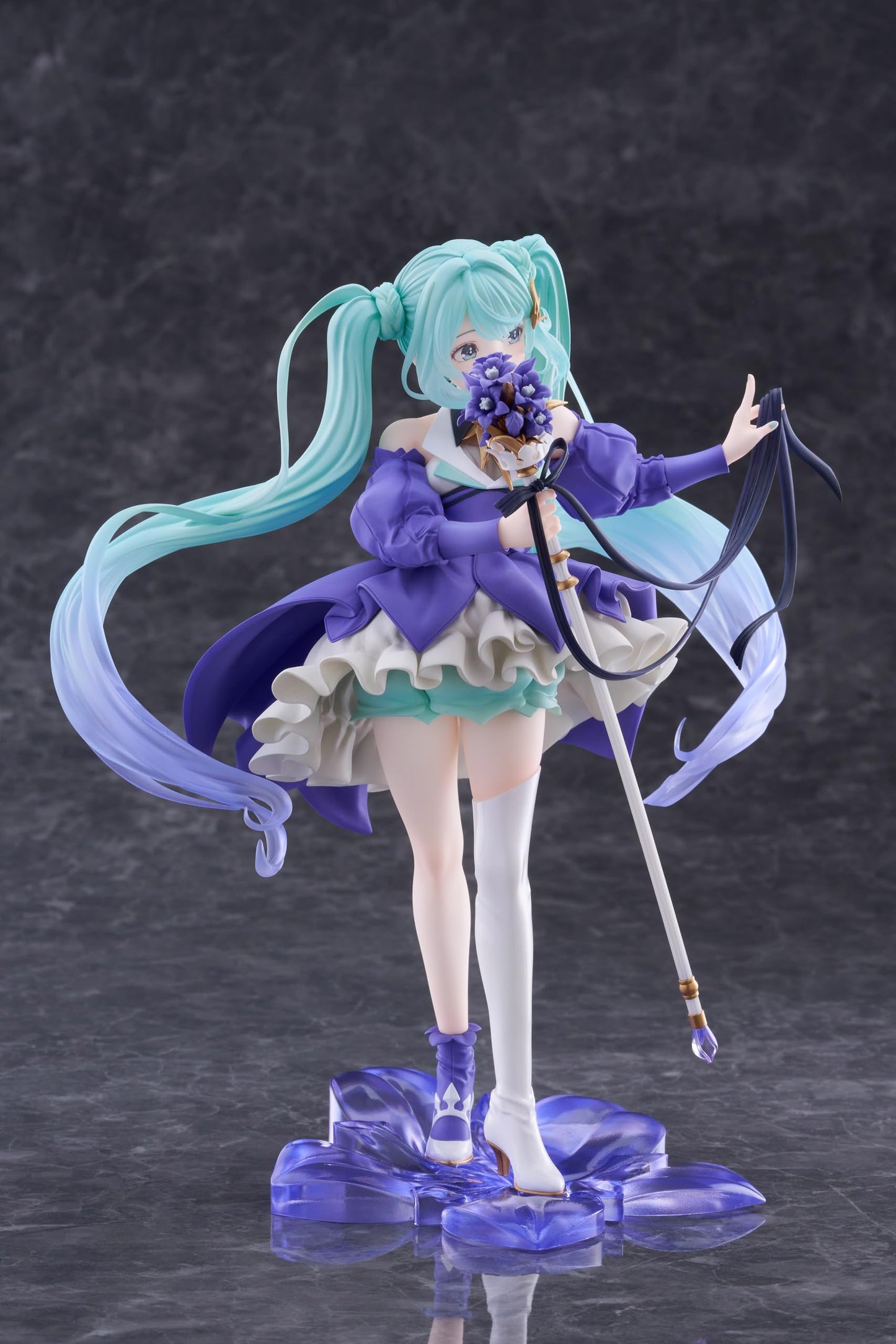 Taito Hatsune Miku AMP+ Figure - Birthday 2024 Flower Ver.