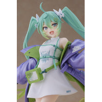 TAITO Hatsune Miku Fashion Figure Sporty