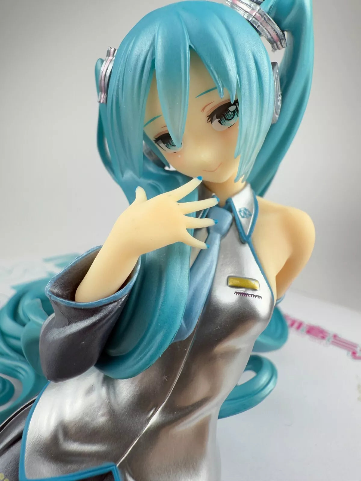 Hatsune Miku - Noodle Stopper Figure - Pearl Color Ver. | FuRyu Official Licensed Collectible