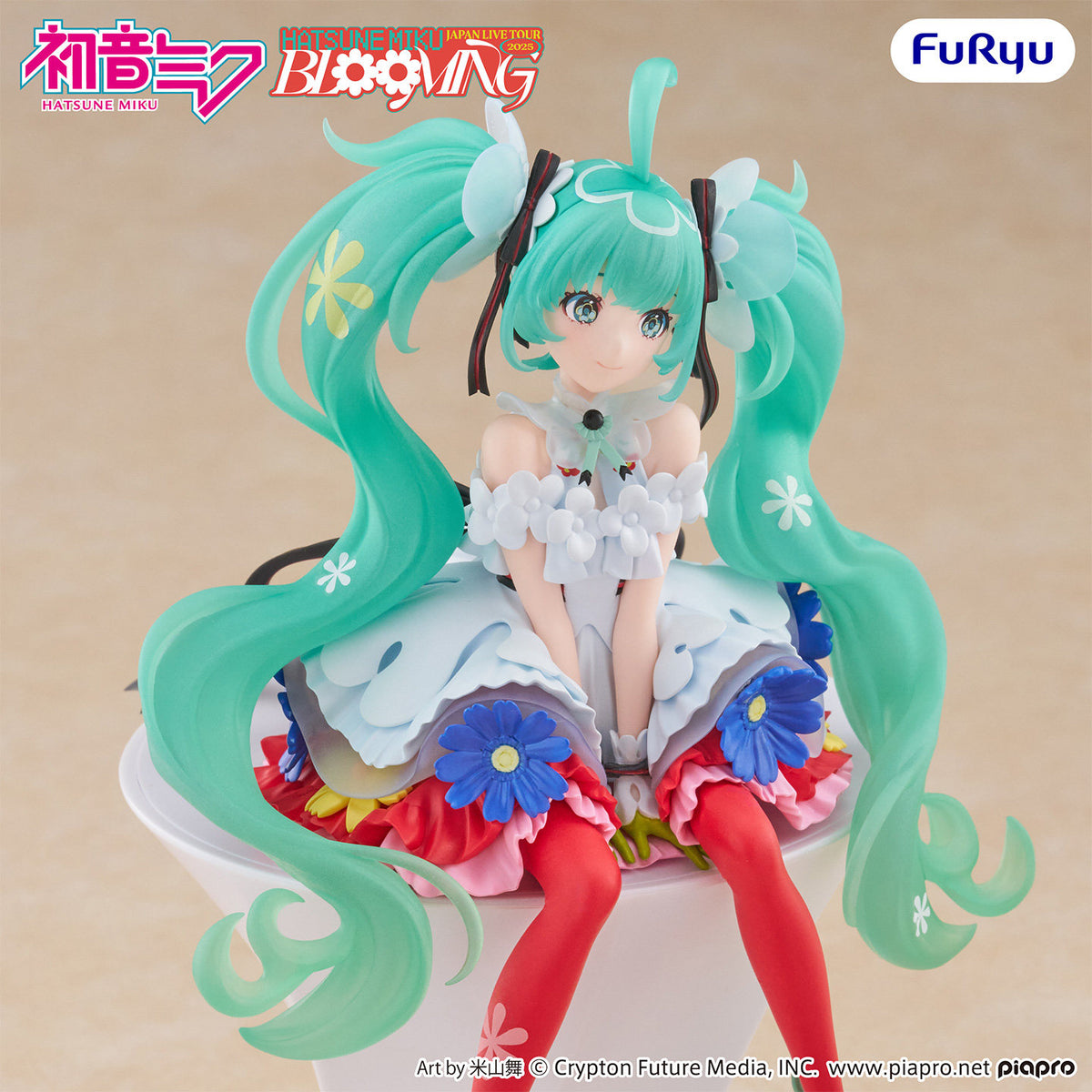FuRyu Hatsune Miku BLOOMING 2025 figure close-up