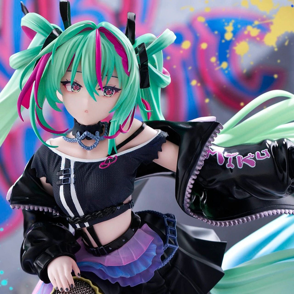 SEGA FIGURIZMα Hatsune Miku Punk! product detail 3